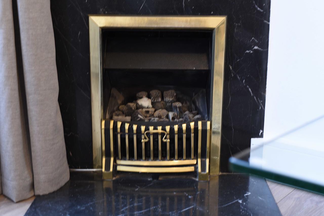 Spacious & Modern 2 Bed Apartment At Knightsbridge ロンドン エクステリア 写真