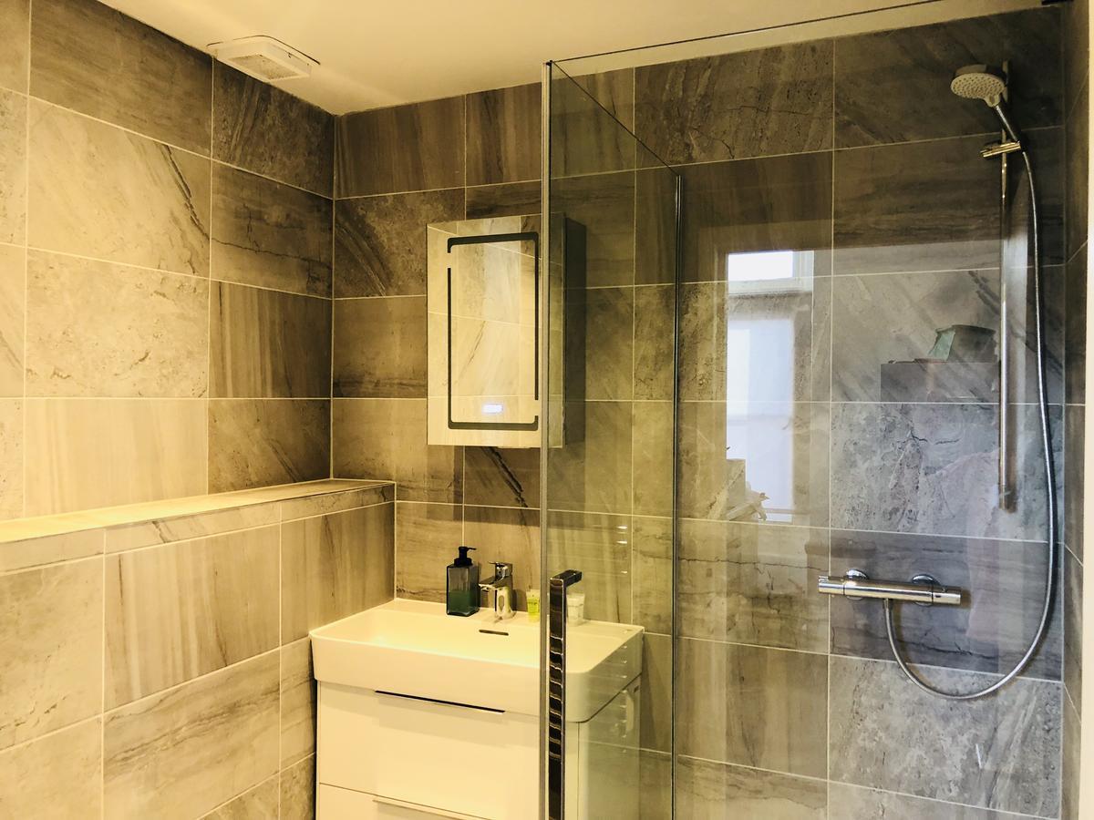 Spacious & Modern 2 Bed Apartment At Knightsbridge ロンドン エクステリア 写真